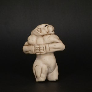 The Guennol Lioness Sculpture, the guennol lioness, totem