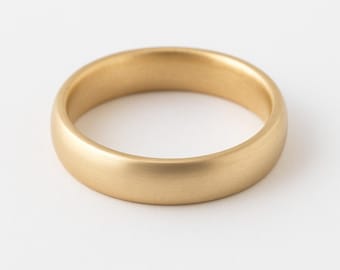 18k Solid Gold Dome Wedding Band - Comfort Fit Bridal Ring