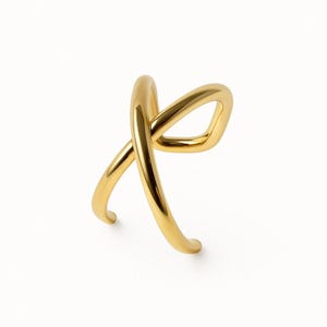 Gold Ear Cuff – No Piercing Ear Wrap in 18K Solid Gold, Handmade Minimalist Cuff Earring, Non-Pierced Cartilage Jewelry by Gabriel Per Kashi