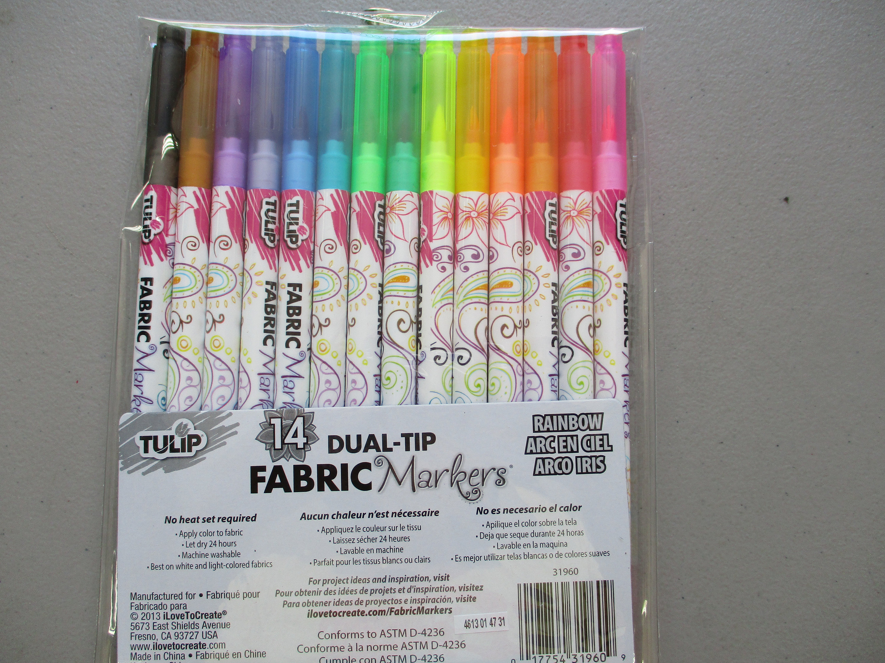 FABRIC MARKERS/ Duel Tip 14 Rainbow Colors, Extra Fine and Brush Tip 