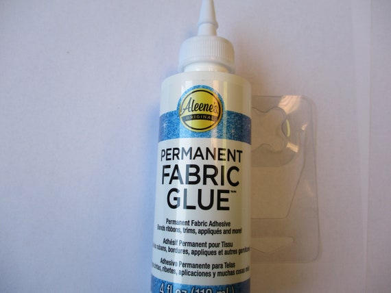 Aleene's Permanent Fabric Glue 4 Oz 