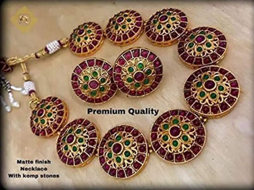Kemp Stone Traditional Matte Gold Jewellery South Indian Temple Jewelry ...