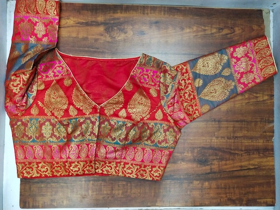 Red Sabyasachi Deep V Neck Blouse Designer Beautiful Lace Saree Blouse  Womens Indian Readymade Sari Blouse Bridesmaid Sari Top Choli -  Sweden
