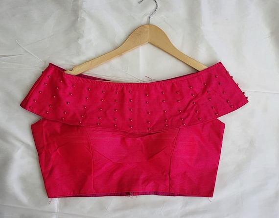 Plain pink saree with designer blouse discount