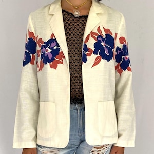90s vintage cream floral hibiscus print open front blazer – small | hawaiian resort tropical vacation flowers retro artsy collared jacket