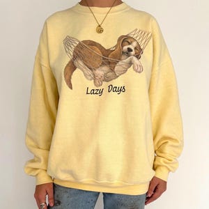 90s vintage yellow Lazy Days puppy animal graphic pullover sweatshirt – large XL | Lee Brand unisex cute dog cartoon cotton crewneck sweater