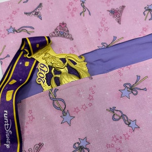 medal bag holder run 4 pocket tote medal holder carry race medals run disney princess