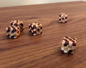 Checkered Wood Dice Set
