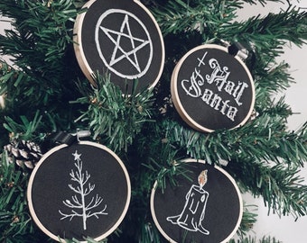 Embroidery Dark Gothic Spooky Christmas Baubles Gift Black Xmas Gothmas Merry Gothmas 4 Baubles Set Season's Creeping Witchy