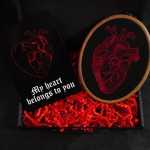 Coeur anatomique Saint-Valentin cadeau gothique sombre romantisme, alternatif effrayant