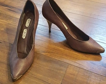 Hokus Pokus Vintage Brown Leather Pointed Toe Engraved Metal Cap Stiletto Heels