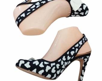 ABS Allen Schwartz Y2K Black White Heart Print Bow Slingback Heels Size 8.5