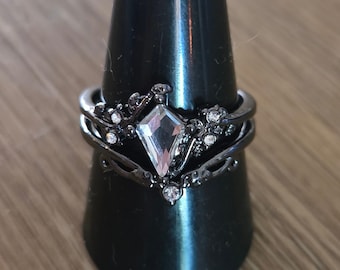WorldNorse Gothic Black Metal Kite Cut Crystal Ring Set 2pc Band Gun Metal NEW