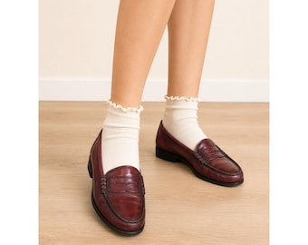 Vintage 90s Bass Women's Burgundy Oxblood Leather Penny Loafers 7 M Preppy