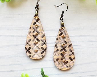 Criss Cross Teardrop Laser Engraved Earrings DIGITAL FILE