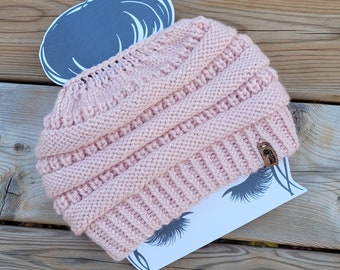 Messy bun Ponytail Beanie, knit Ponytail Hat, cable knit Ponytail Winter Hat for Women, hand knitted ear warmer, messy bun toque