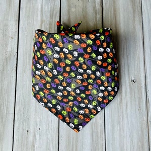 Snap/tie on Halloween Mini Pumpkins Dog Bandana, Custom Dog Bandana, Halloween Dog Scarf, Pumpkin Dog Bandana, Fall Dog Bandana