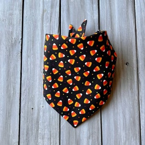 Snap On Candy Corn Dog Bandana, Personalized Dog Bandana, Fall Dog Bandana , Autumn Dog Bandana , Harvest Dog Bandana, Halloween Dog Bandana