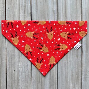 Kerst rendier hond bandana, over de kraag kerst honden bandana, vakantie honden bandana, rode rendier hond bandana, kerst hondensjaal