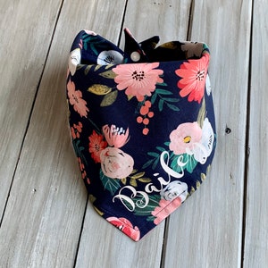Snap On Blue Floral Dog Bandana,  Summer Dog Bandana, Personalized Dog Bandana, Custom Dog Bandana, Pet Bandana, Dog Neckerchief