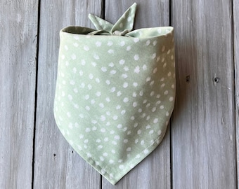 Snap On Sage & White Watercolor Dog Bandana, Summer Dog Bandana, Personalized Dog Bandana, Spring Dog Bandana, Pet Bandana, Dog Neckerchief