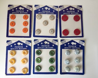 REDS Lot of 10 Cards Vintage Sewing Buttons on Original Cards