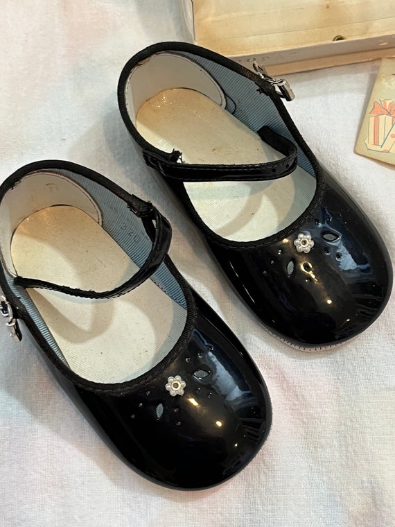 Vintage Black Patent Baby Shoes with box - image 2
