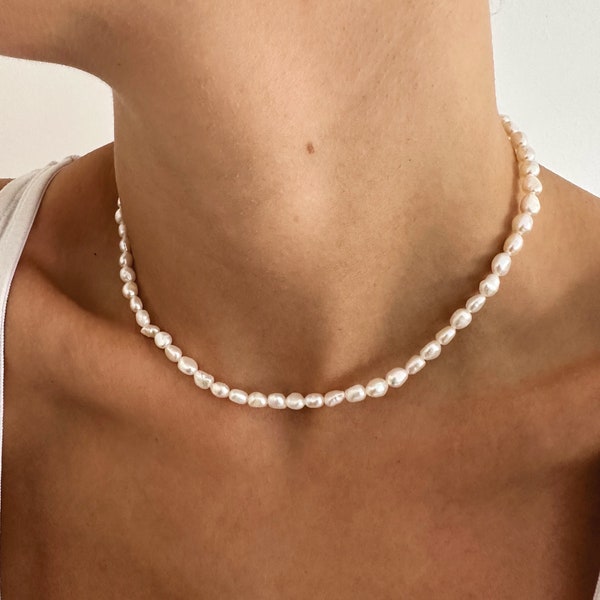 Dainty Pearl Necklace - Real Pearl Necklace - Simple Wedding Necklace - Small Pearl Necklace - Single Pearl Choker - Boho Necklace