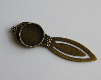 Cabochon version signet bronze