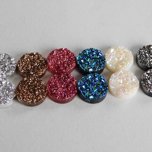 12 Cabochons Resin Mica Glitter