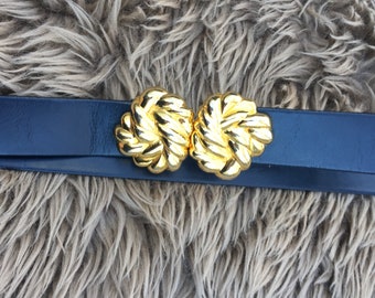 Vintage Douglas Paquette buckle on black Talbots belt - 42"