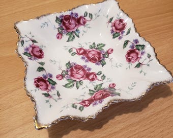 James Kent Ltd. Vintage china rose pattern with gold trim