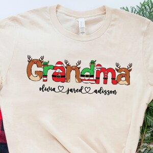 Camicia della nonna di Natale, Camicia della nonna con i nomi dei nipoti, Camicia personalizzata della nonna, regalo della nonna dei nipoti, regalo di Gigi Mimì Nana