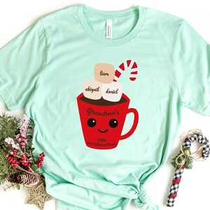 Camicia della nonna con i nomi dei nipoti, Camicia della nonna di Natale, Camicia personalizzata della nonna, Regalo della nonna della nonna, regalo di Gigi Mimi Nana
