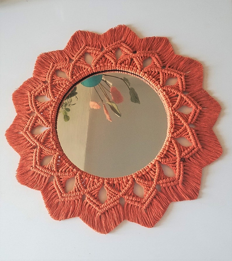 miroir bohème mandala terracotta en macramé image 1