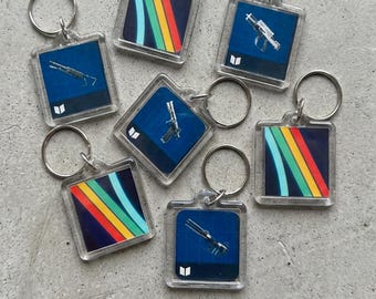 Arc Raiders Blueprint Keychain, Gaming Keychain Loot Item, Sci-Fi Game Key Ring, Tempest, Bobcat, Il Toro – Gamer Gift, Video Game Accessory