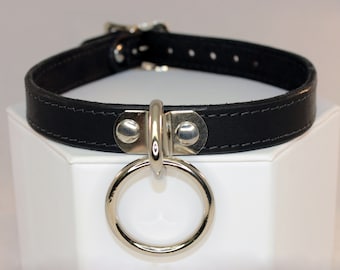 Dominikat O-Ring Leather Collar with Top Stitching options of Black, White, Red, Blue, Purple or Green