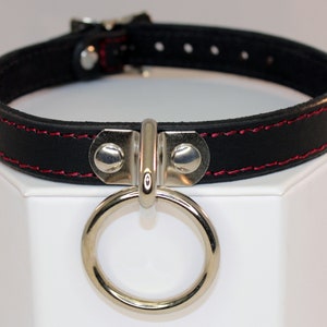 Dominikat O-Ring Leather Collar with Top Stitching options of Black, White, Red, Blue, Purple or Green