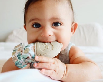 sloth silicone teether