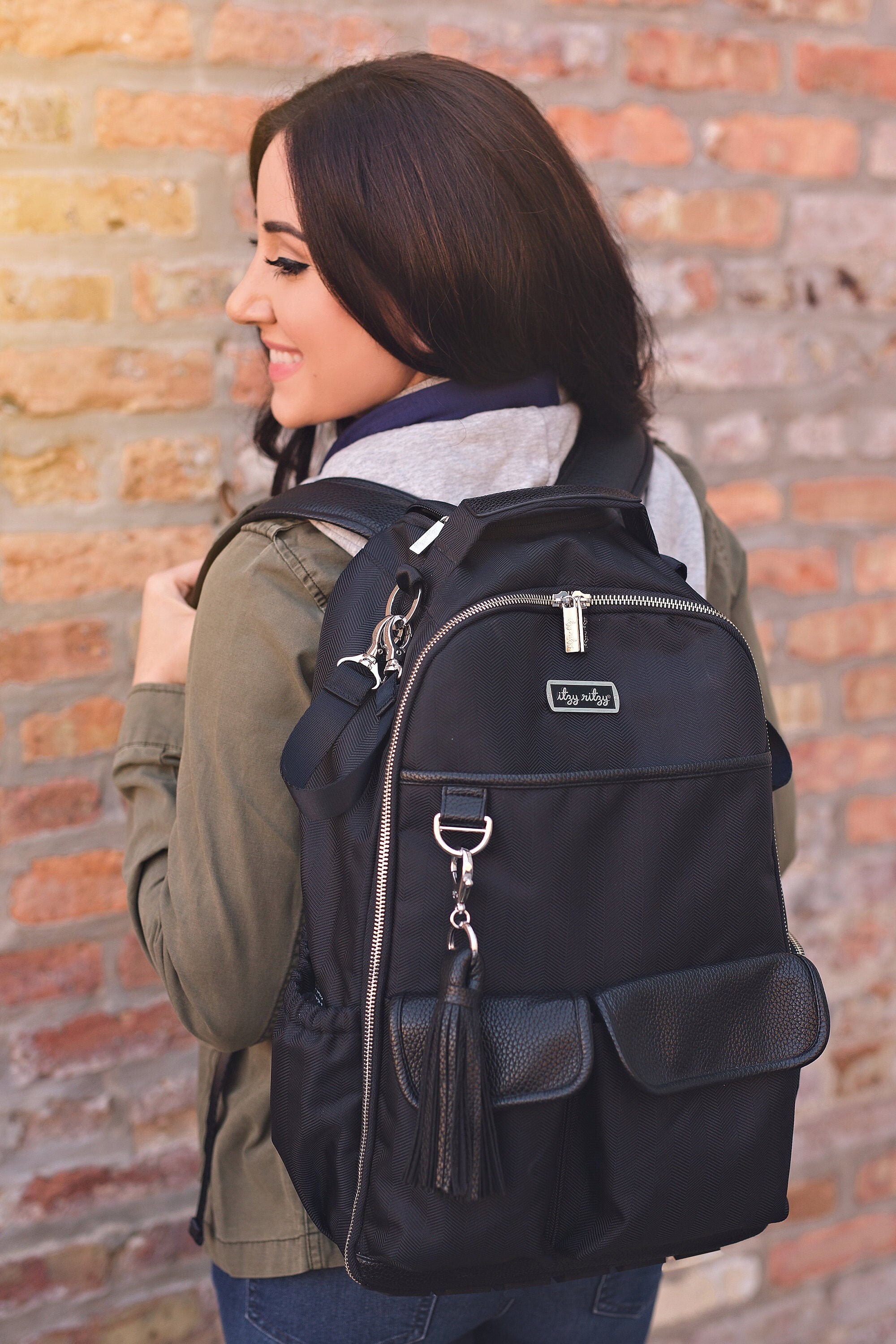 itzy ritzy boss backpack