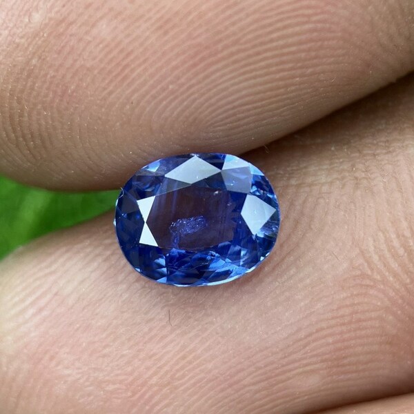 Sapphire - 1.53 Cts | Blue  | Oval portuguese cut | Srilanka | Amazing stone !!!