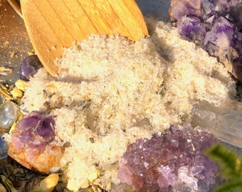 Moon Goddess Bath Salts: Lavender Jasmine, Amethyst Crystal, Full Moon Ritual