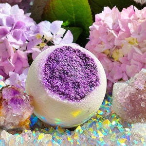 Crystal Bath Bomb,Geode Bath Bomb,All Natural,Chakra Bath Bomb,Essential Oil Bath Bomb,Surprise Crystal inside,Epsom Salt Bath Bomb,Spa