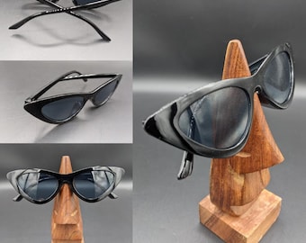 RARE 1950s Vintage Authentic French Sunglasses Winged Cat-Eye Shape Black New Vintage 1950s Italian Black Cats Eye Sunglasses with Mother  main image 4