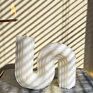 S Wavy Pillar Candles