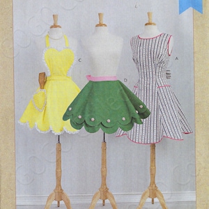 Uncut kwik Sewing Pattern 4298, Misses Aprons Sewing Pattern size S-m-L  FF