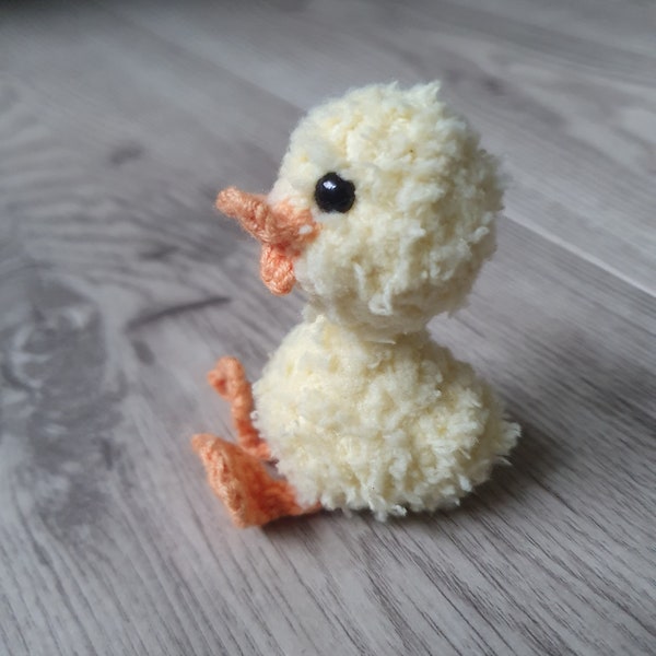 Crochet pattern duckling