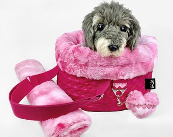 Dog travel bag + bed, small pet carrier with pink blanket