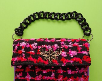 Pink black purple tweed handbag and acrylic chain costume jewelry handmade in a unique piece, artisanal and original creation France