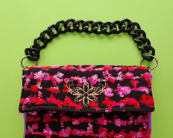 Pink black purple tweed handbag and acrylic chain costume jewelry handmade in a unique piece, artisanal and original creation France